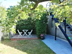 't Valkennestje - Mispelburg