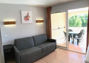 Appartements Studio sur le Domaine du Golf de Pont Royal : photos des chambres