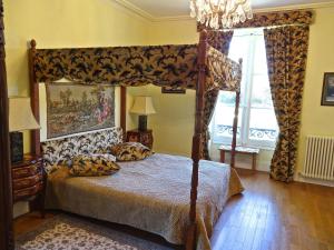 B&B / Chambres d'hotes Chateau Les Vallees : photos des chambres