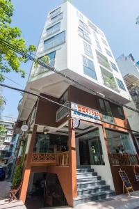 22housing Hotel & Apartment 81 Linh Lang