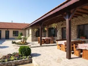 多波利瓦塔旅馆 - 沙布拉