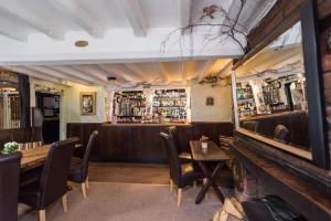 Golden Lion Hotel