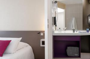 Hotels Kyriad Saint-Etienne Centre : photos des chambres