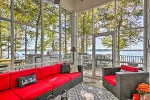 Lakefront Paradise with Fire Pit - Dogs Welcome! - Chappells