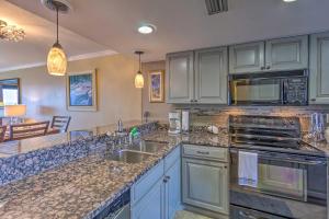 11th-Floor PCB Condo with Ocean View, Walk to Dining