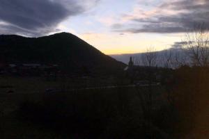 Studio agréable et cosy avec vue sur les Mémises