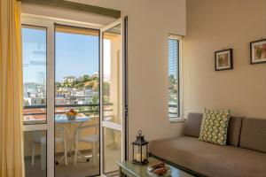 One-Bedroom Apartment room in Theos Village Apartments