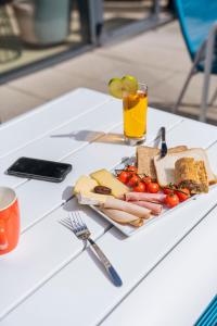 Hotels ibis Styles Nice Aeroport Arenas : photos des chambres