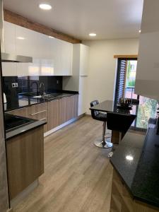 Apartment 2 minutes from beach with pool
