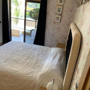 Apartment 2 minutes from beach with pool
