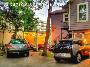 UT Moody Center Downtown Eco Pecan Tree House Free Wifi Parking Quiet Office