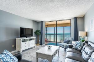 Apartment with Balcony room in Sand Castle by Plumlee Vacation Rentals