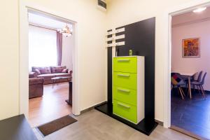 Jevrejska - Central Apartment with Free Parking