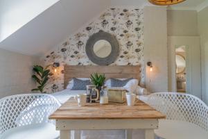 Anchorage River House