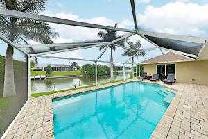 Four-Bedroom House room in Tropical Retreat with Screened Lanai Saltwater Pool home