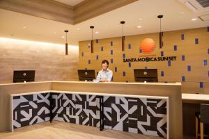 Hot Cross Point Santa Monica