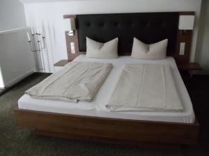 Deluxe Double Room with Balcony room in Weinhotel Kienle