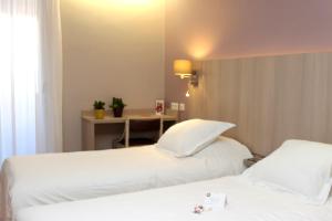 Hotels The Originals Boutique, Hotel Cassitel, Cassis : Chambre Familiale