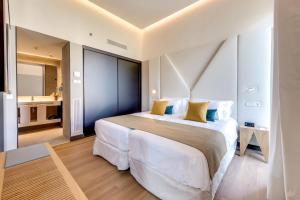 Junior Suite with Terrace room in Occidental Diagonal 414
