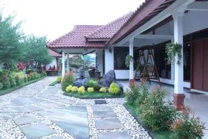 Marry Ind Gunung Kawi Guest House Malang - 勿里达