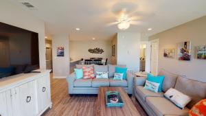 Two-Bedroom Apartment room in Aransas Harbors E117 condo