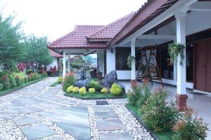 Villa Malang Gunung Kawi