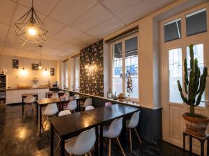 Hotels Logis Hotel Au Croissant : photos des chambres