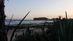 Casa duas quadras praia