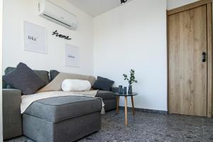 Phaedrus Living Seaview Studio Suite Lighthouse 52
