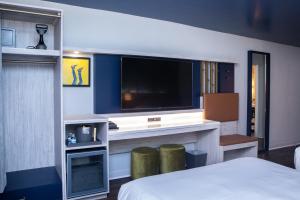 Deluxe Double Queen Non-Smoking  room in Hotel Denim