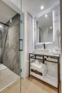 Hotels Hotel Beausejour : Chambre Triple Confort