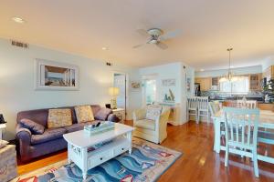Two-Bedroom Apartment room in Sea Colony Brighton V