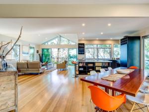 Aqua Pure at Hyams Beach