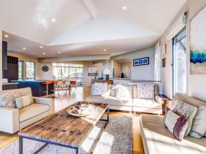 Aqua Pure at Hyams Beach