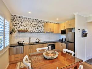 Jervis Bay Jervis Bay Beach Shack I Pet Friendly Single Room lobby