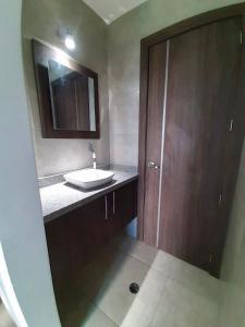 DEPARTAMENTO TOTALMENTE NUEVO, AMOBLADO Y DE LUJO EN TONSUPA