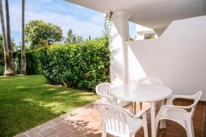 Beautiful 2 Bedroom Townhouse in Aloha Gardens walking distance to Restaurants Bars and Shops 20