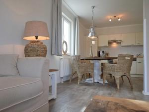 Residenz BEL VITAL in Binz - WG28 mit kleinem Meerblick und Balkon