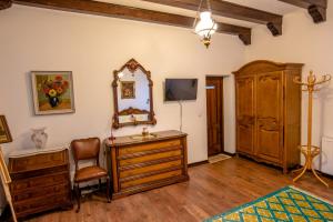 Pensiunea Curtea lui Toader