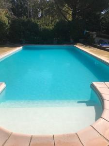 Near Pezenas -Family Friendly Villa with pool