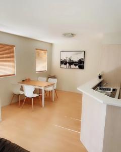 Forest Lake best stay