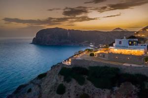 Psaravolada Hotel Milos Milos Greece