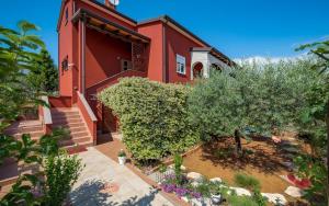 IVA house with apartment 