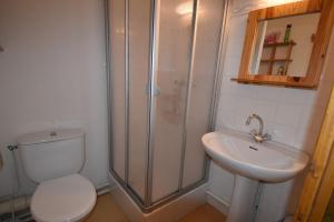 Appartements VAUJANYLOCATIONS - Cochette II Apt 15 : photos des chambres