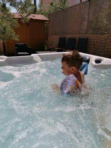 Holiday Home Istra with JACUZZI