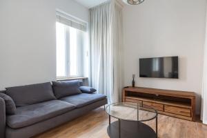 EasyTopStay - Tricolore Modern and Cozy Apartment