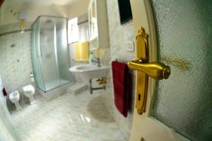 Camera Matrimoniale/Doppia con Letti Singoli con Bagno Privato Esterno