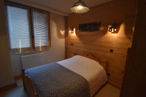 Maisons de vacances VAUJANYLOCATIONS - Le Grenier de Germaine : photos des chambres