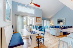 Sea Colony Twin Lakes