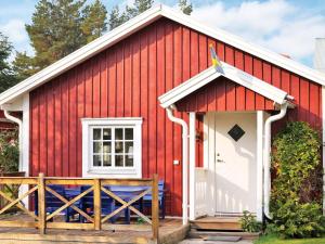 4 person holiday home in HJÄLTEVAD-By Traum